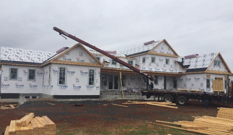 NewHomeConstruction-UnloadRoofing-030119